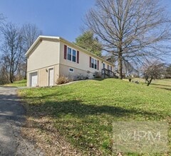 Building Photo - 20 Overlook Dr