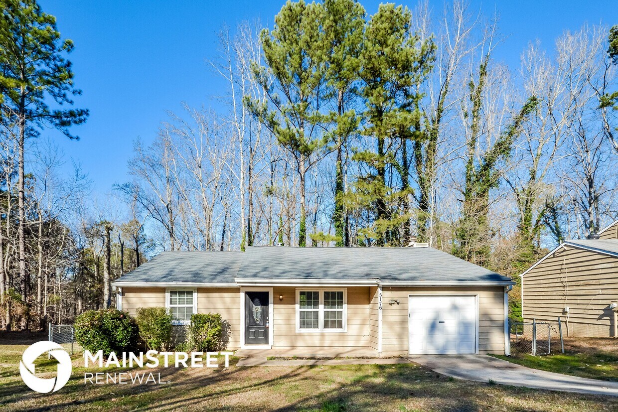 Foto principal - 5176 Martins Crossing Rd