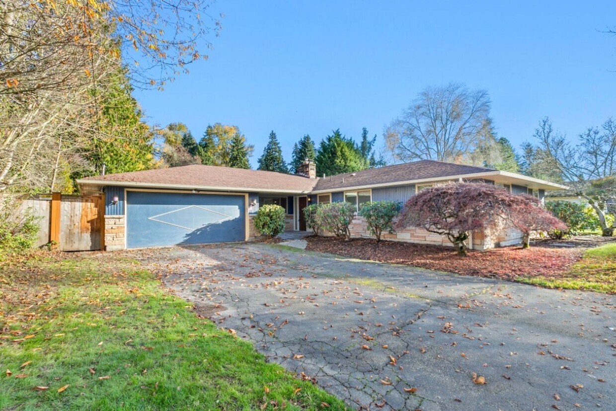 Primary Photo - 4Bd/1.75Ba Seattle House