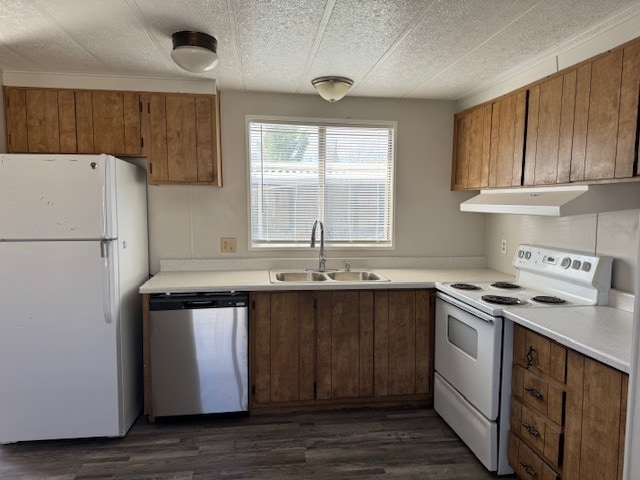 Building Photo - Canyon View Homes