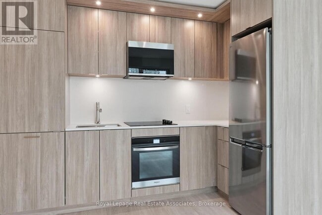 Building Photo - 25 Cordova Ave