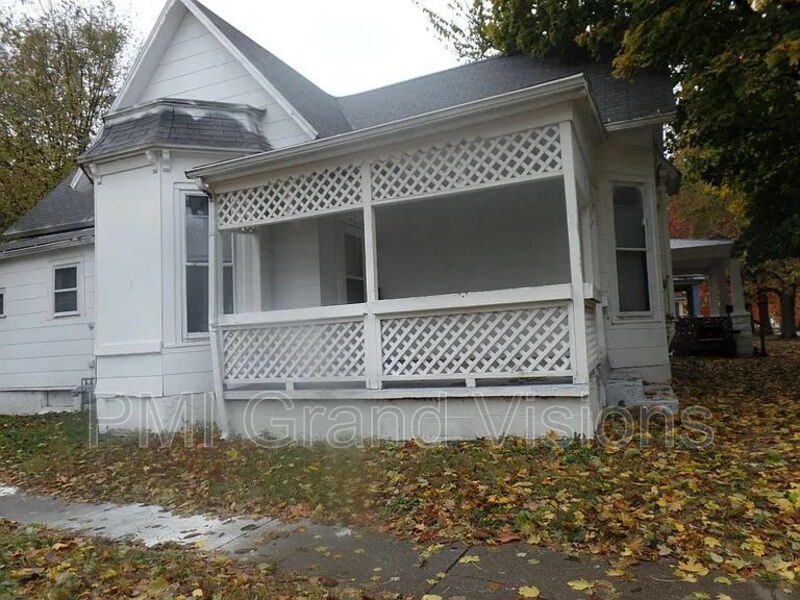Primary Photo - 1657 E William St