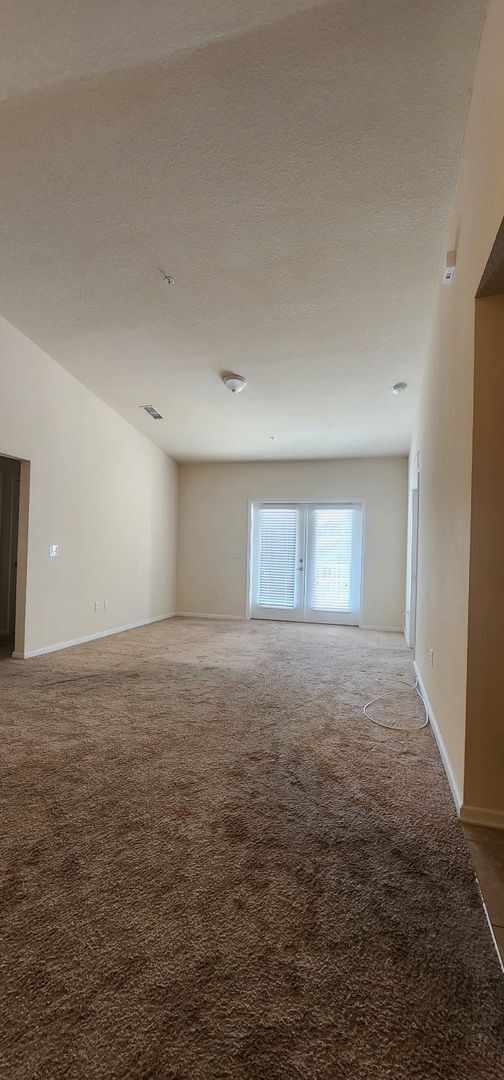 Building Photo - Sebastian Cove off SR 16- Townhome 3 Bedro...