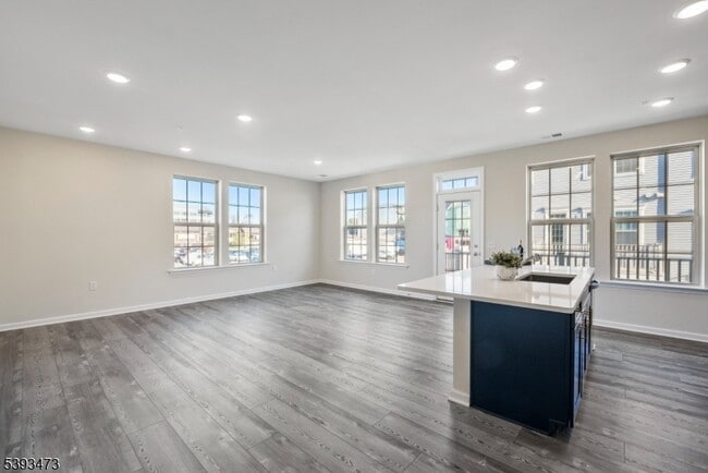 Building Photo - 25 Robeson St