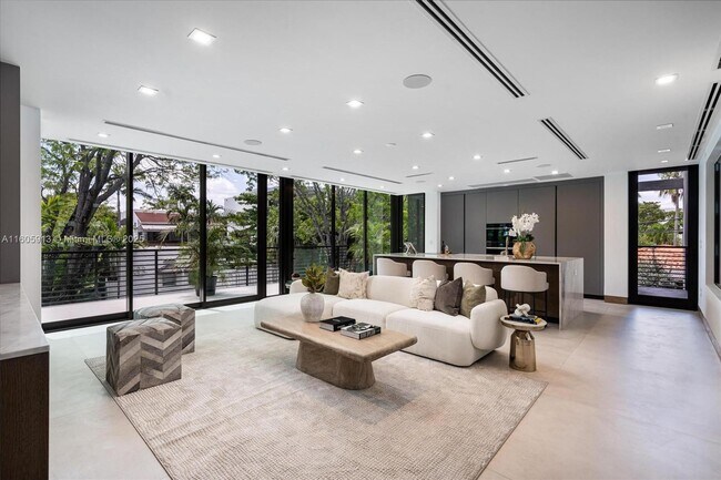 Foto del edificio - 3571 Fair Isle St