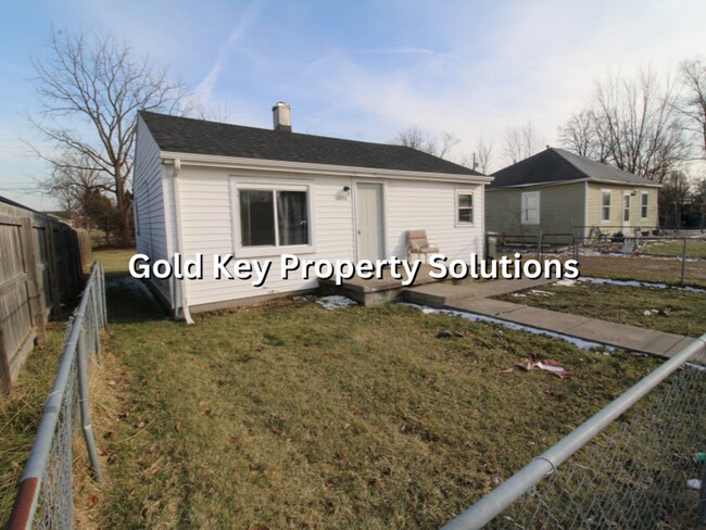 Foto del edificio - MUNCIE All-Electric 2 BR 1 BA House with Fenced Yard (NO SECTION 8)