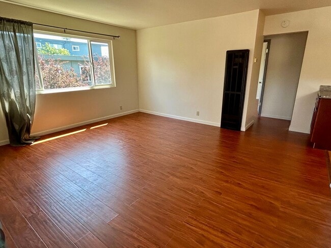 Photo - 20512 Park Way Apartment