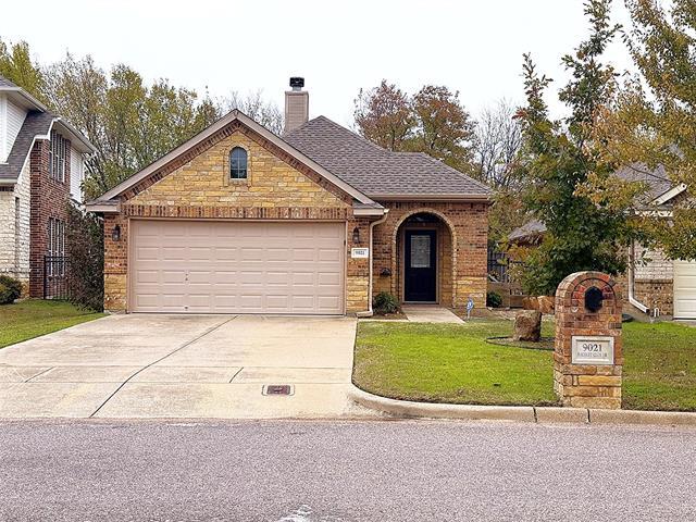 Foto del edificio - 9021 Racquet Club Dr