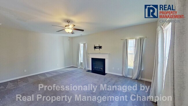 Building Photo - Spacious 3 BD/2.5 BA Home with Office Featuring Open Floorplan