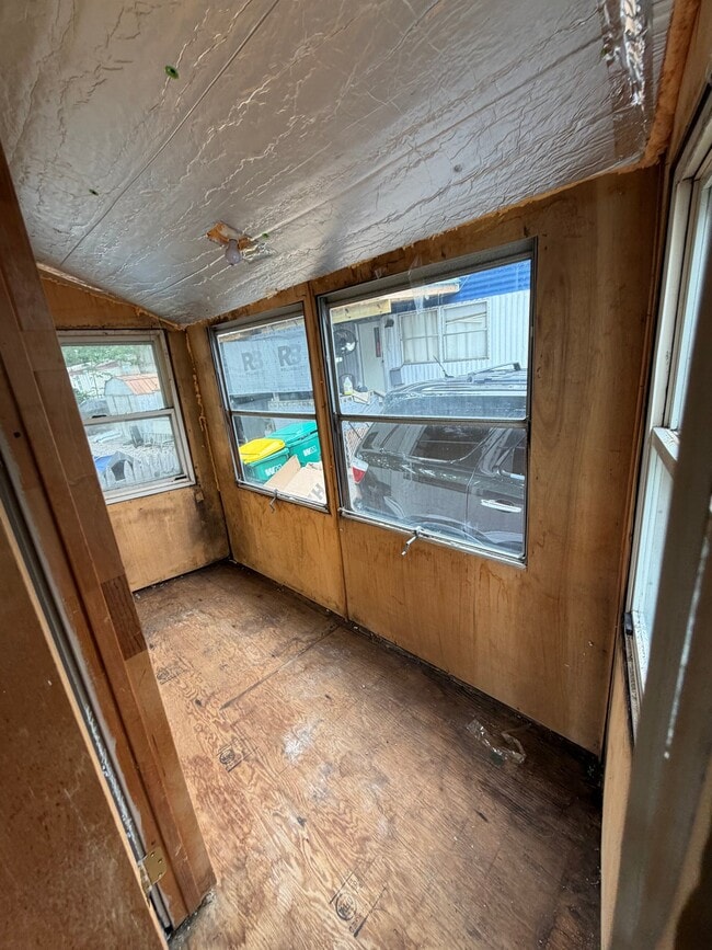 Building Photo - 1425 Wanna Dr