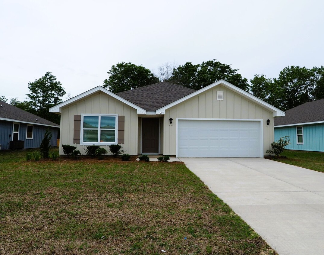 Primary Photo - 4/2 Home in Gulf Shores!