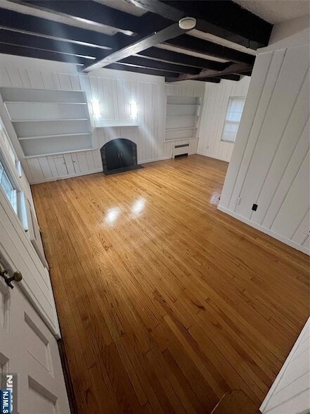 Building Photo - 715 Cedar Ln