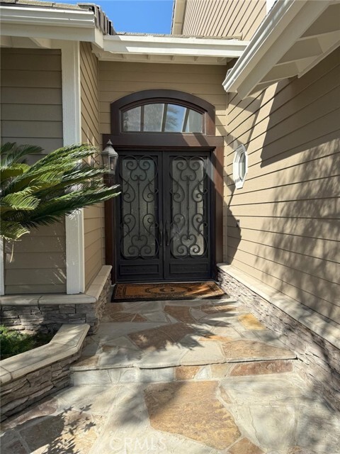 Building Photo - 2281 Orchard Dr