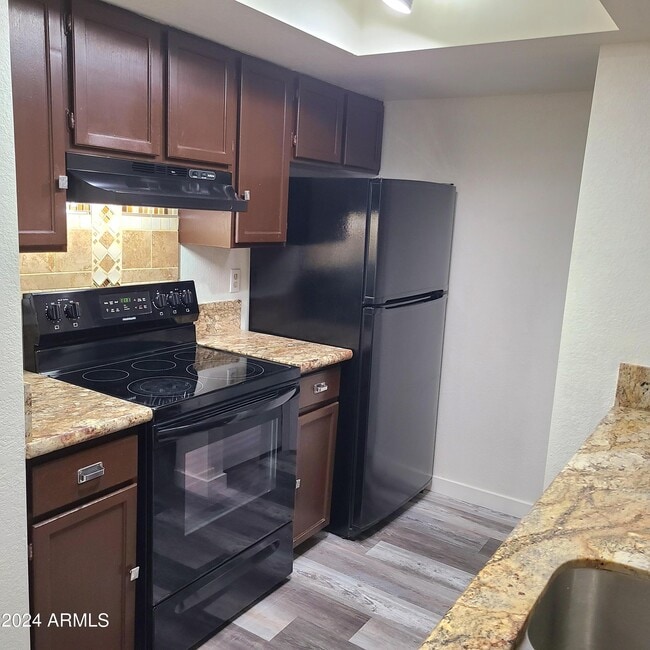 Foto del edificio - 4211 E Palm Ln