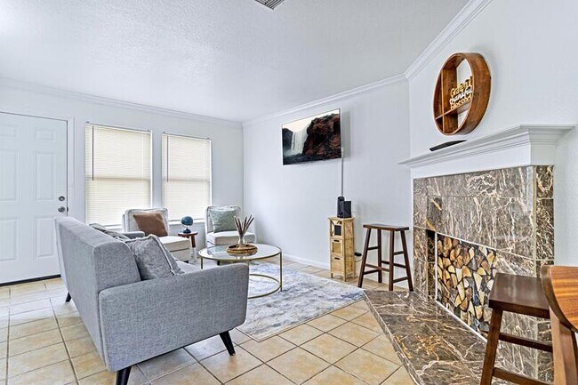 Foto del edificio - 6412 Broad Brook Dr