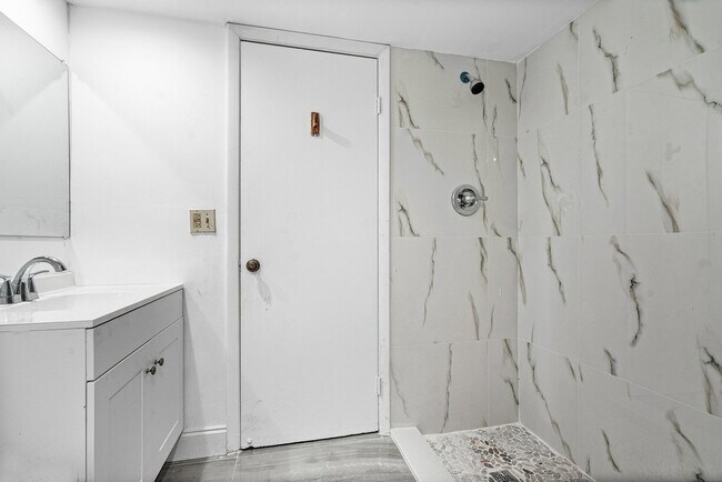 Foto del edificio - 1624 Forest Lakes Cir