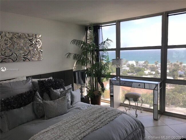 Foto del edificio - 2841 N Ocean Blvd