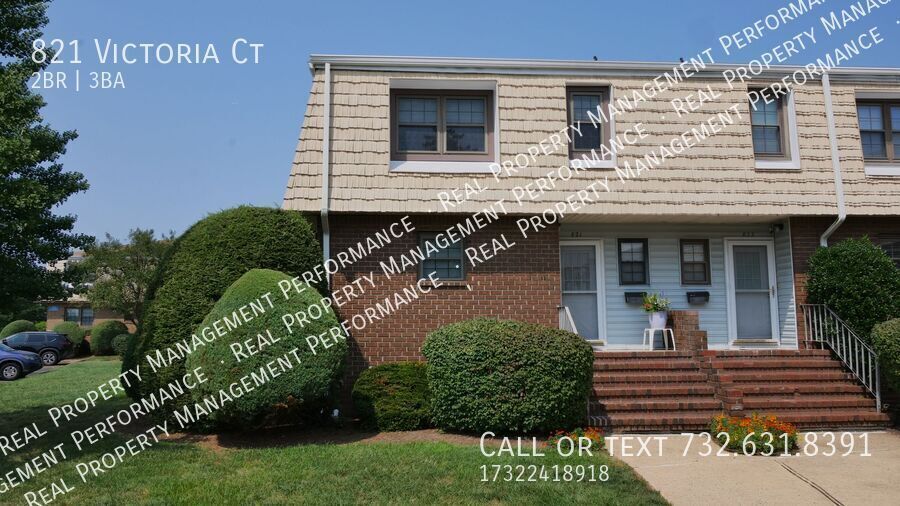 Primary Photo - 821 Victoria Ct