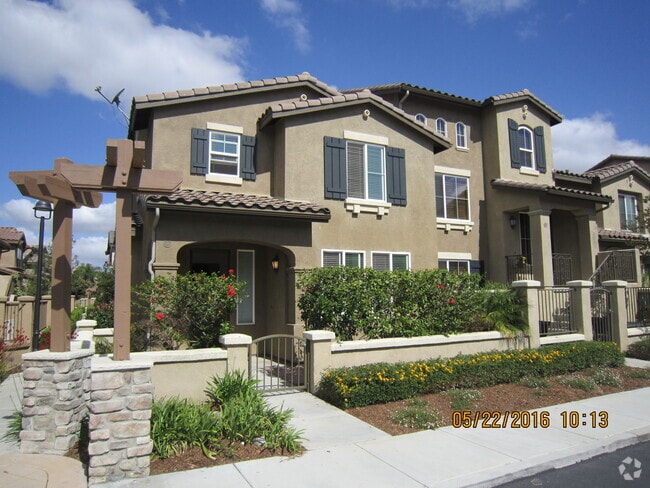 Building Photo - 10410 Duxbury Ln