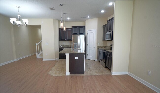 Foto del edificio - 2822 Lantern Hill Ave