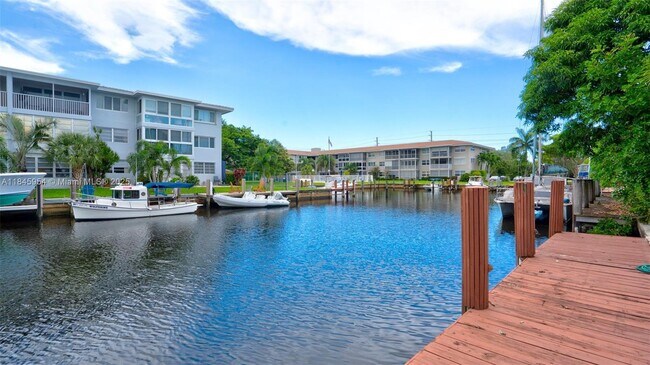 Foto del edificio - 1001 SW 12th Ct