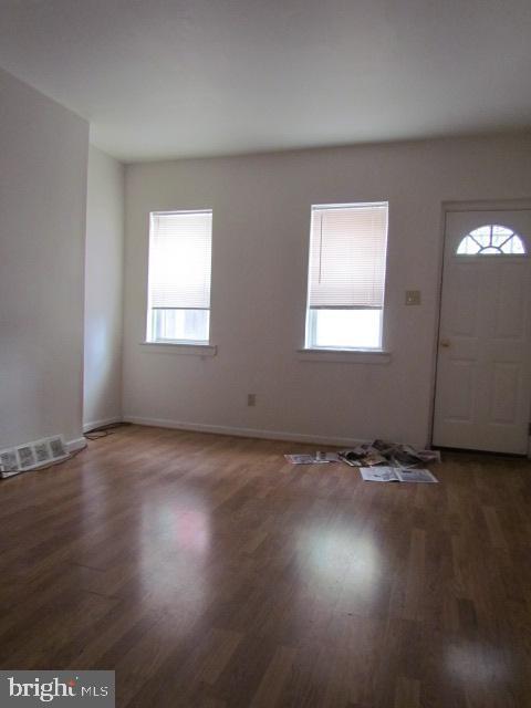 Foto del edificio - 522 N Douglas St