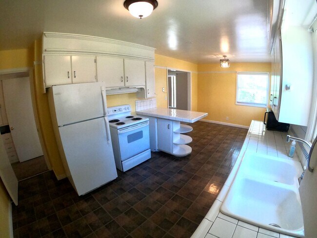 Foto del edificio - House For Rent in East Provo