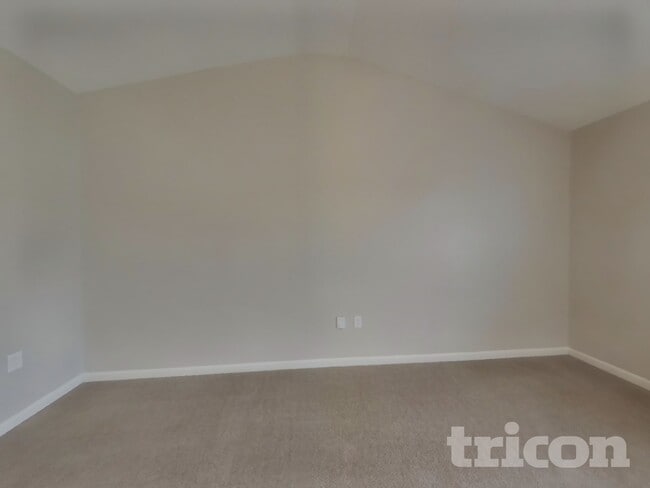 Building Photo - 315 Kenyon Dr