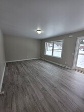 Building Photo - 10 Susquehanna Dr