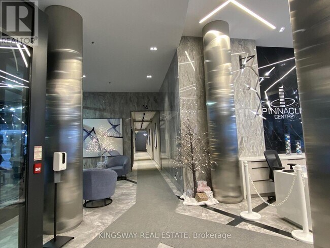 Building Photo - 16 Yonge St