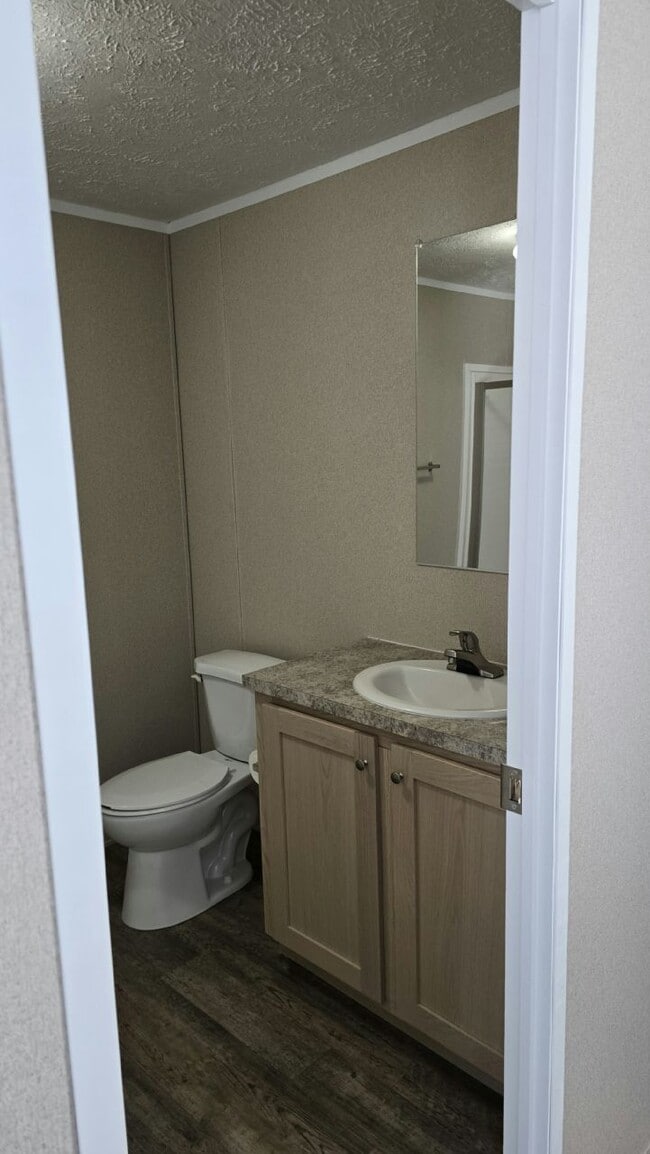 Building Photo - 5156 Exeter Ave