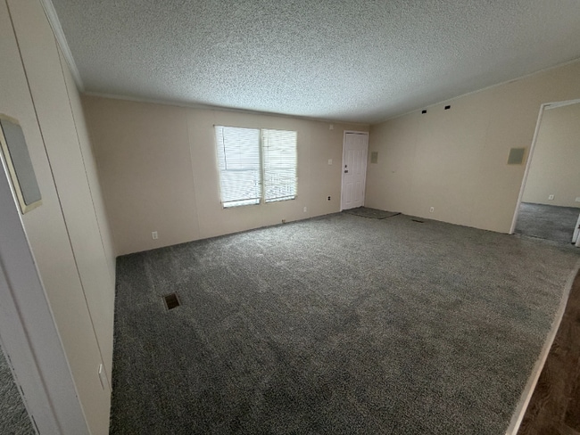 Building Photo - 137 Hunters Rill