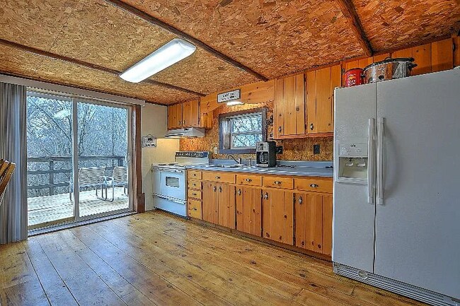 Foto del edificio - 7090 Old Asheville Hwy