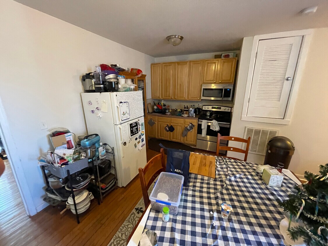 Foto principal - 3619 Spring Garden St