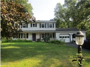 Building Photo - 9 Augusta Ct