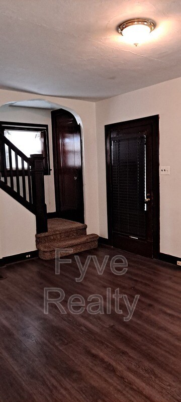 Foto del edificio - 312 Trimble St
