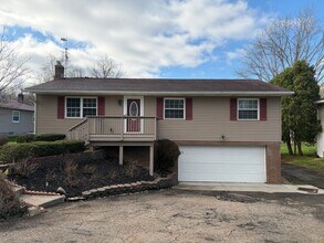 Building Photo - 2426 Eastwood Ave