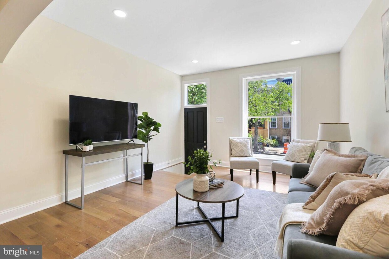 632 Grundy St, Baltimore, MD 21224 Townhome Rentals in Baltimore MD