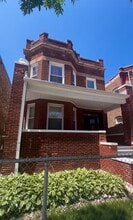 Building Photo - 154 N Lamon Ave