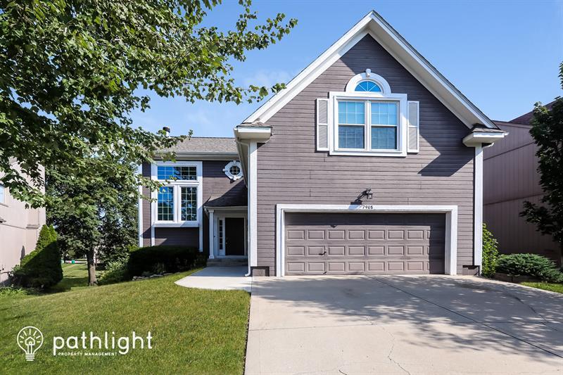 Foto principal - 7908 W 142nd St