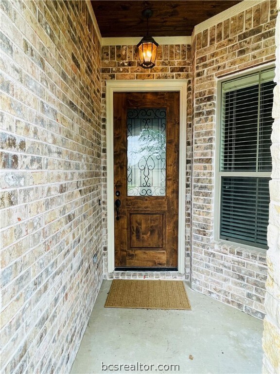 Foto del edificio - 4270 Hollow Stone Dr