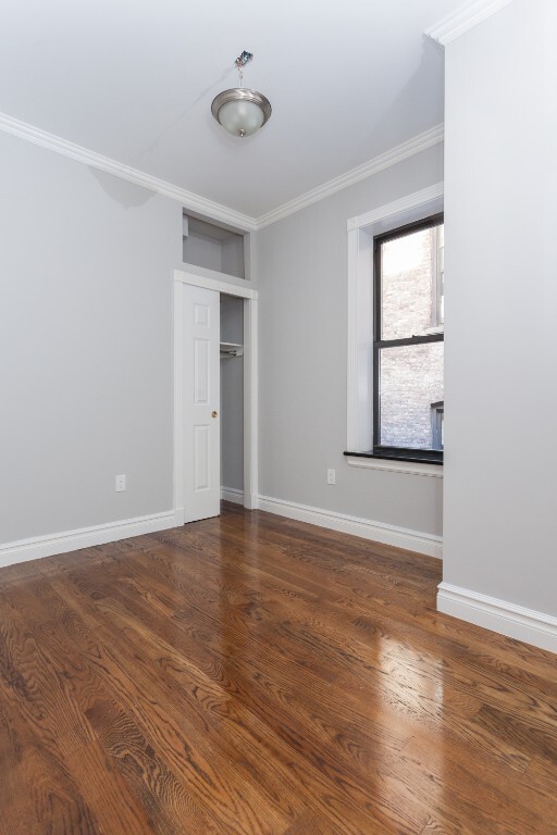 Foto principal - 309 W 97th St