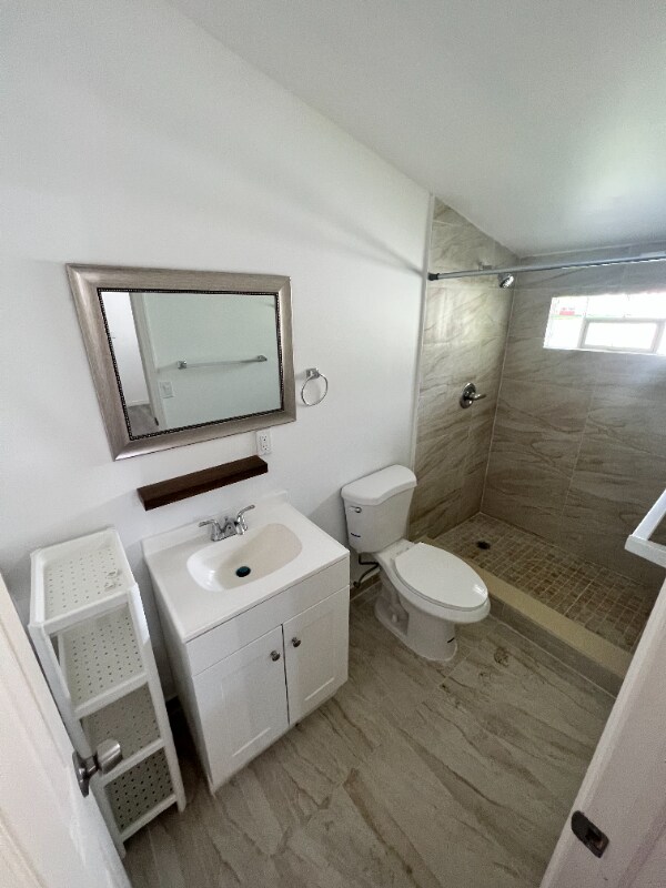 Foto del edificio - 6531 Roosevelt St