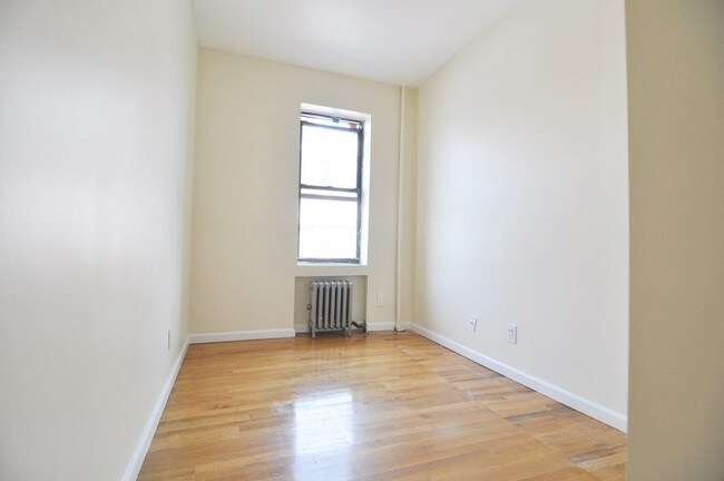 Building Photo - 1215 Myrtle Ave