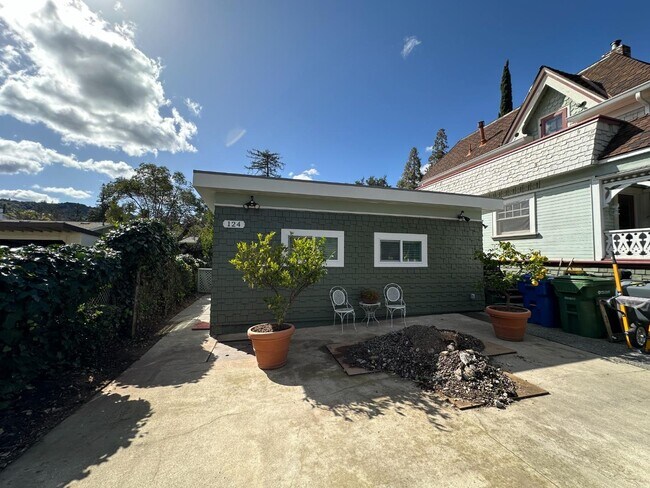 Building Photo - 124 Los Gatos Blvd