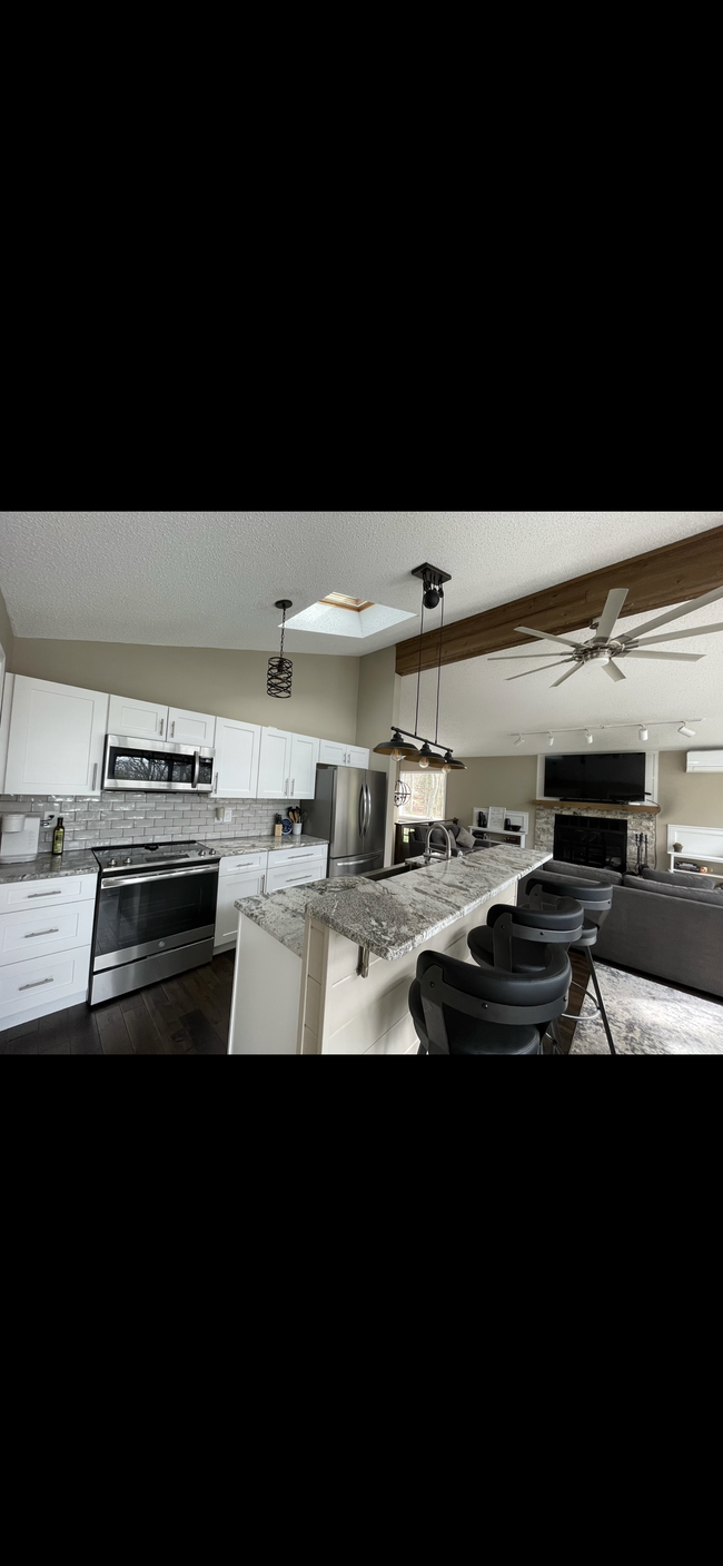 Building Photo - 136 Canterbrook Dr