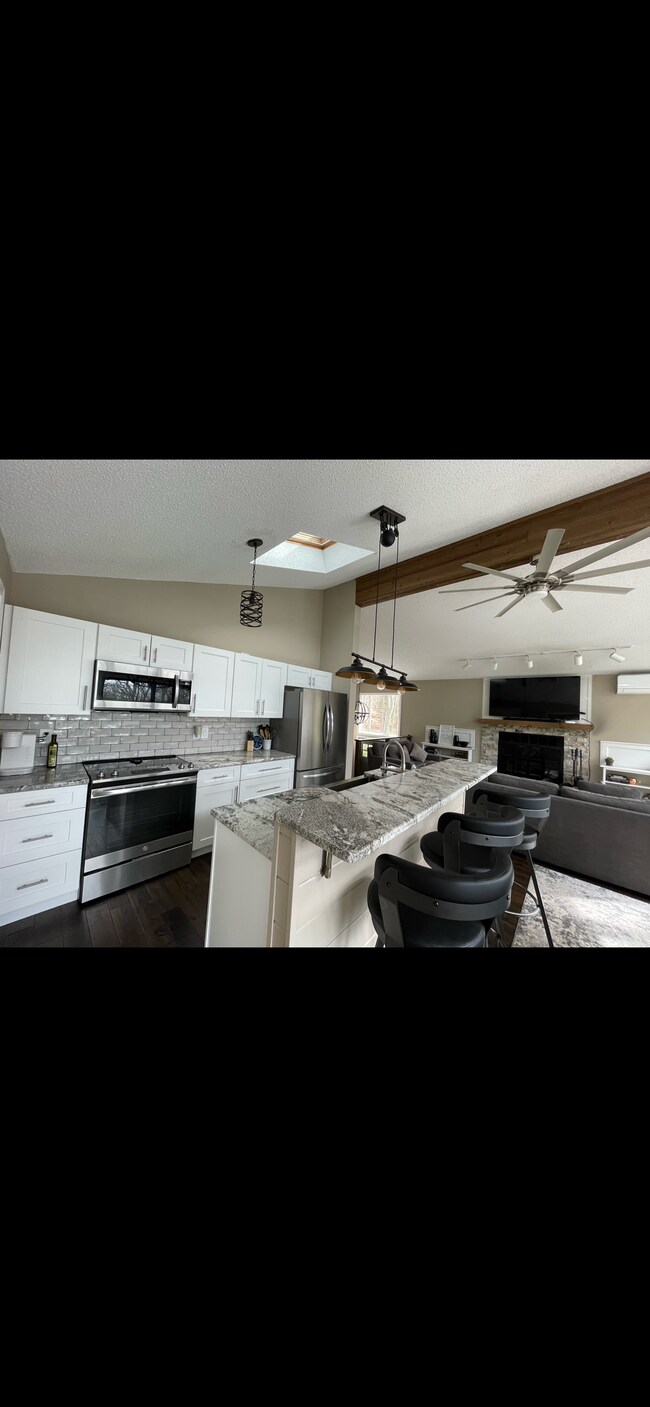 Foto del edificio - 136 Canterbrook Dr