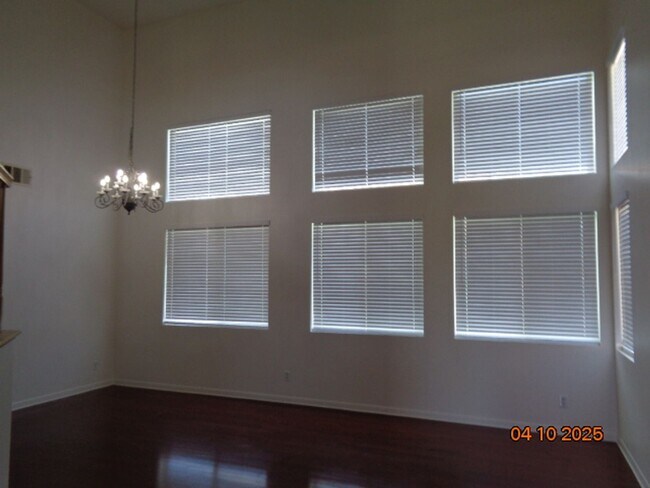 Foto del edificio - Quartz Hill 5 Bedroom 2 Story Pool Home