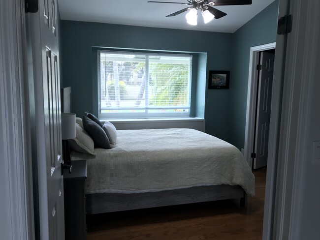 Foto del edificio - 1812 Edgewater Dr