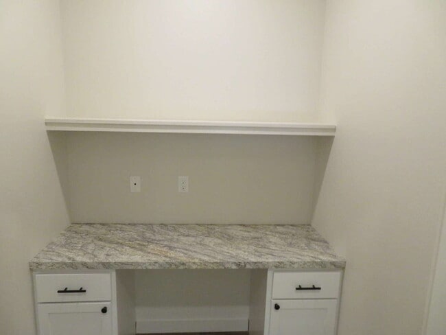 Foto del edificio - Beautiful Home Located Near Texas Tech University!